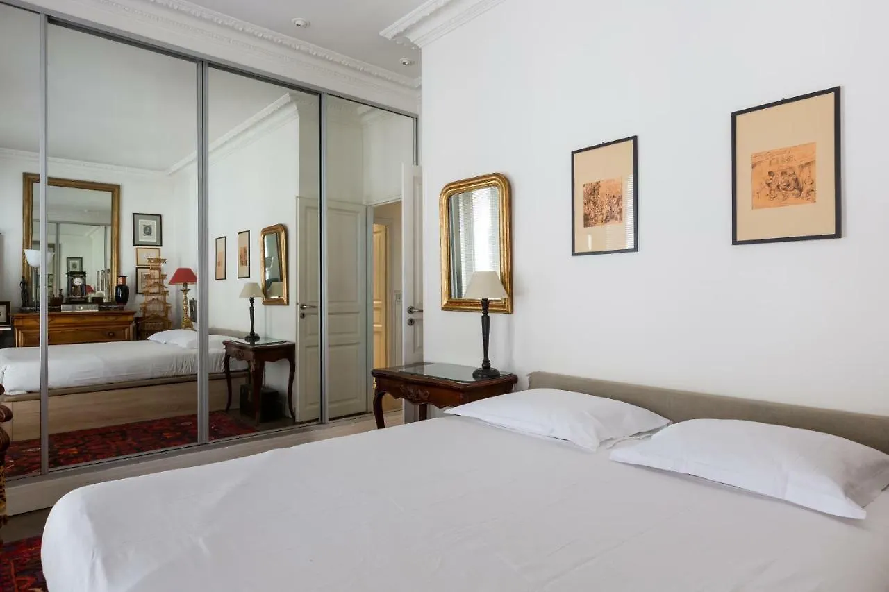 Veeve - Moments From Monet Apartment Paris